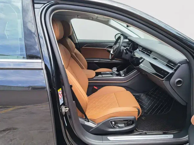 Audi A8 — Фото автомобиля 21