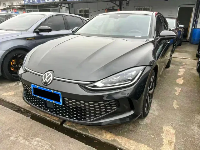 Фотография автомобиля — Volkswagen Lamando