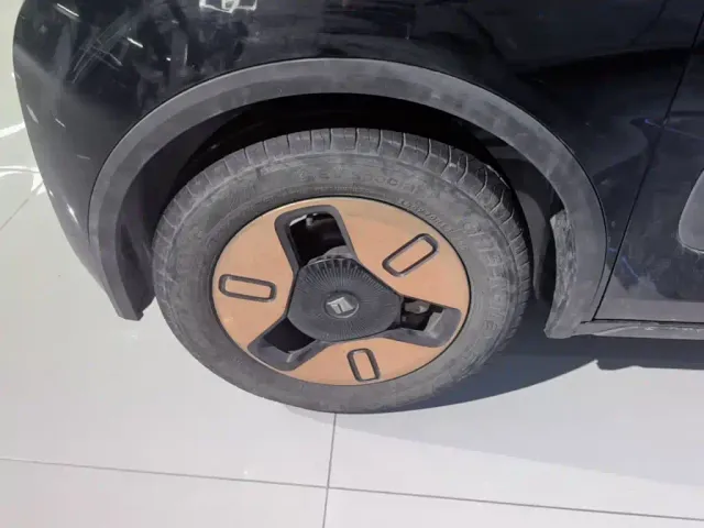 Baojun KiWi EV — Фото автомобиля 22