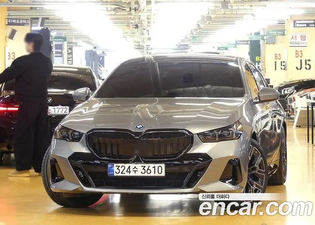 BMW 5-Series 5 серия (G60) — Фото автомобиля 3