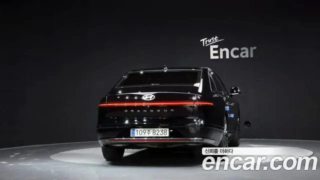 Hyundai Grandeur — Фото автомобиля 2