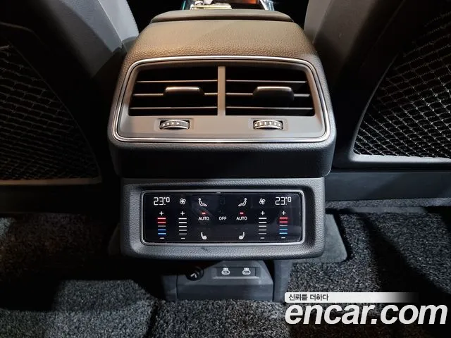 Audi e-tron — Фото автомобиля 18