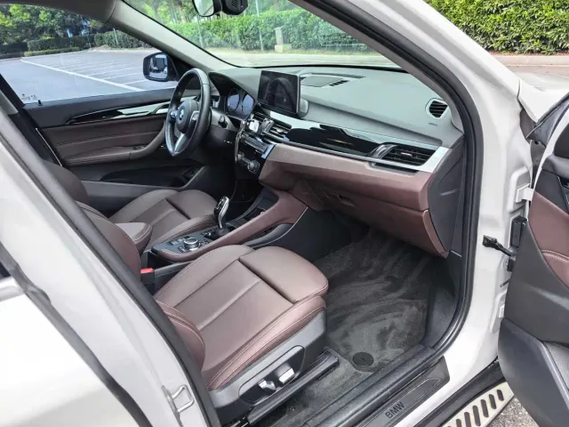 BMW X1 — Фото автомобиля 11