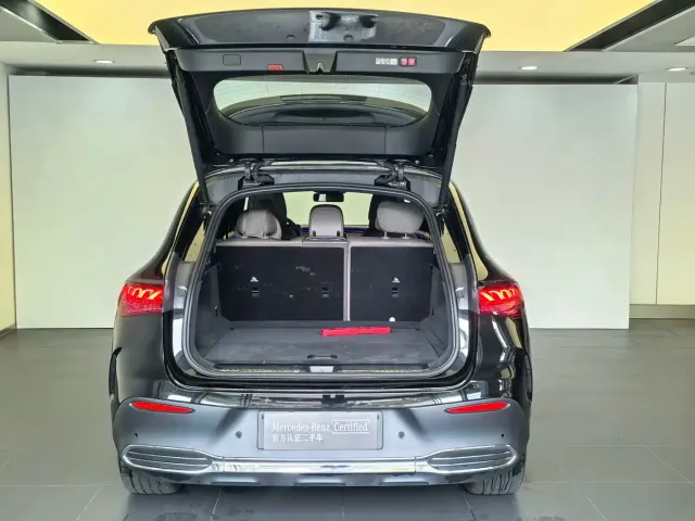Mercedes-Benz EQE SUV — Фото автомобиля 6