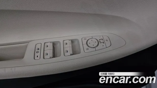 Hyundai Grandeur Grandeur (New) Hybrid — Фото автомобиля 29