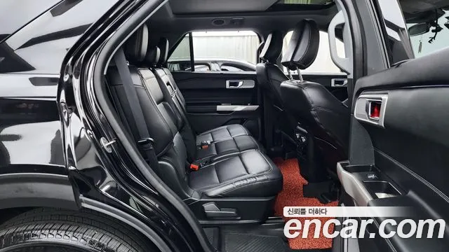 Ford Explorer Explorer 6 поколение — Фото автомобиля 12