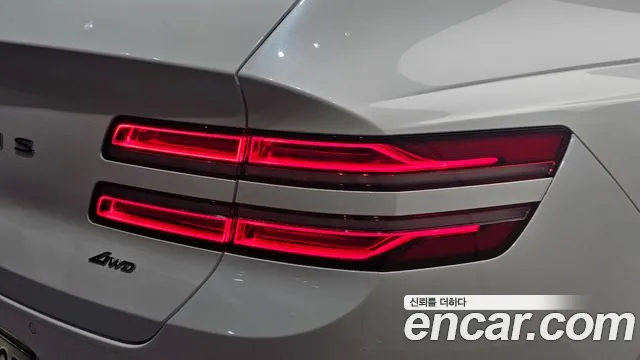 Genesis GV80 — Фото автомобиля 8