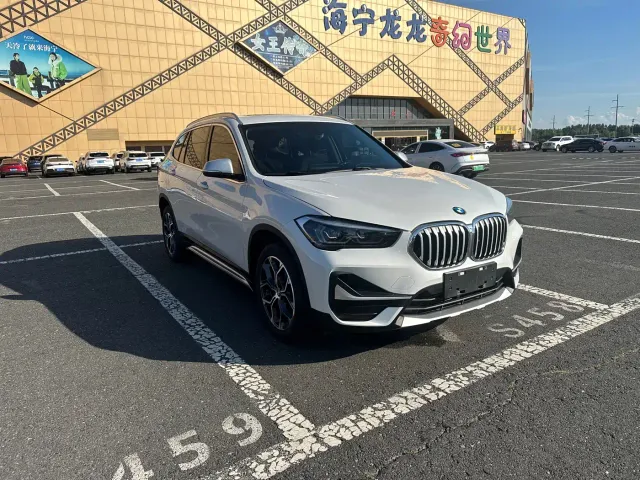 BMW X1 — Фото автомобиля 3