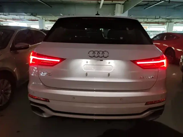 Audi Q3 — Фото автомобиля 5