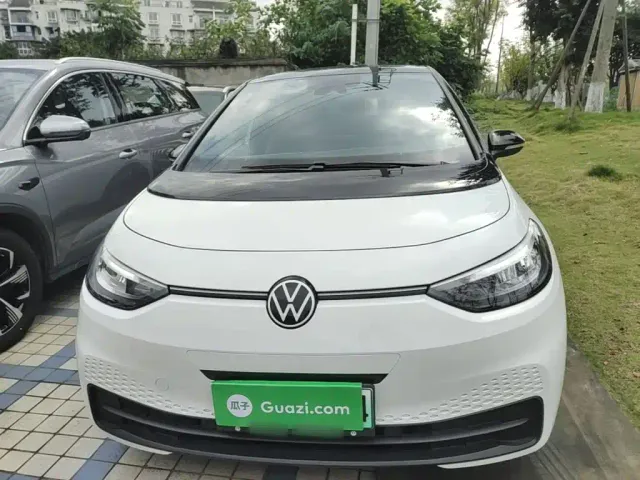 Volkswagen ID.3 — Фото автомобиля 2
