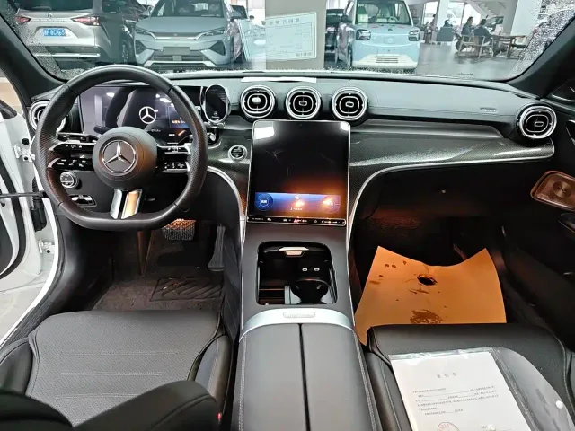 Mercedes-Benz C-Class — Фото автомобиля 10