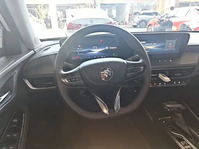Buick Verano — Фото автомобиля 10