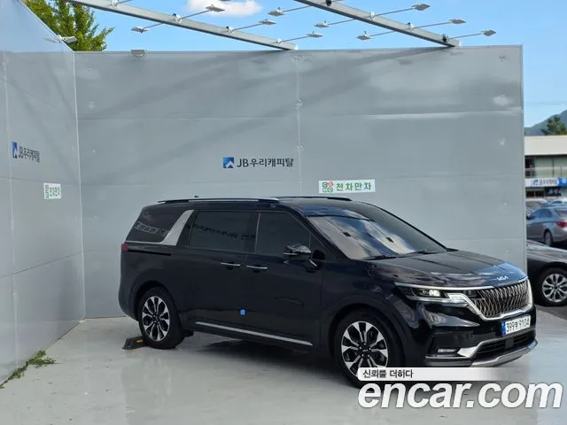Kia Carnival Generation 4 — Фото автомобиля 3
