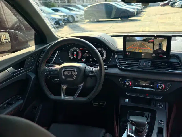 Audi Q5L — Фото автомобиля 15