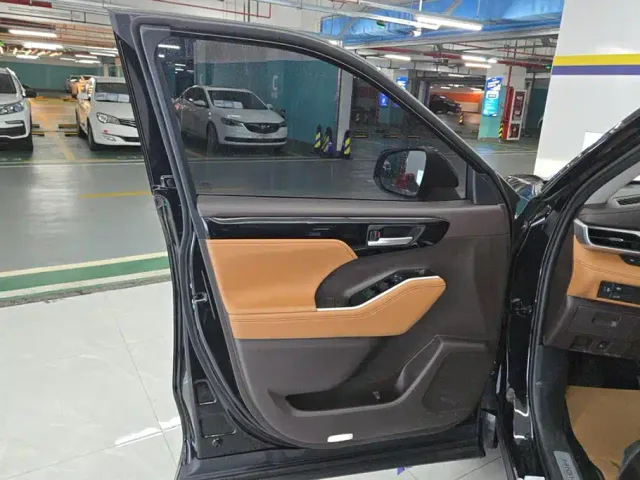 Toyota Highlander — Фото автомобиля 7