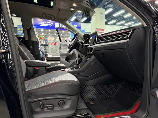 Volkswagen Tiguan X — Фото автомобиля 6