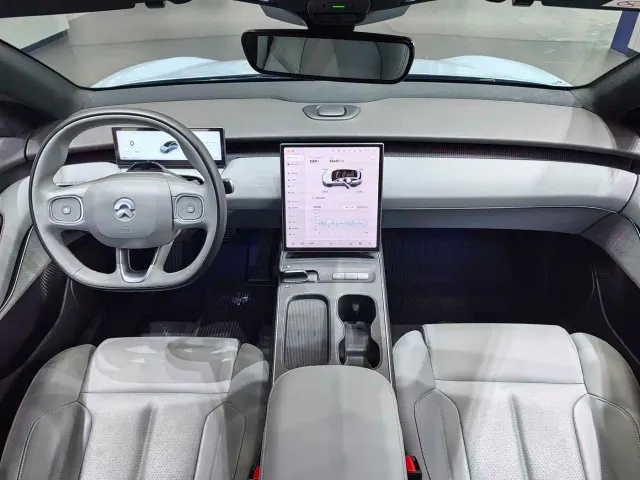 Nio ET5 Touring — Фото автомобиля 9