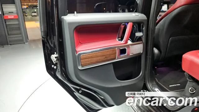Mercedes-Benz G-Class — Фото автомобиля 22