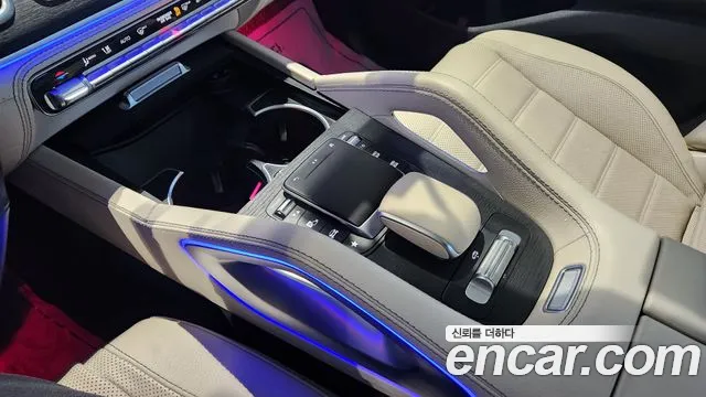 Mercedes-Benz GLE-Class — Фото автомобиля 18