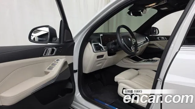 BMW X7 — Фото автомобиля 10