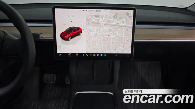 Tesla Model Y — Фото автомобиля 13