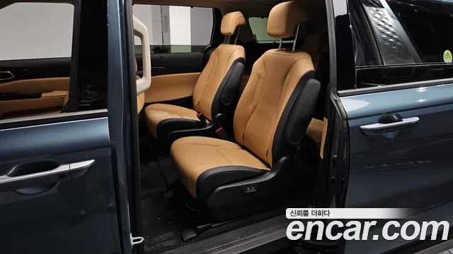 Kia Canival Carnival 4 поколение Бензин 9 мест Signature — Фото автомобиля 24