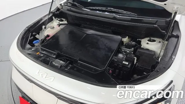 Kia Niro — Фото автомобиля 9