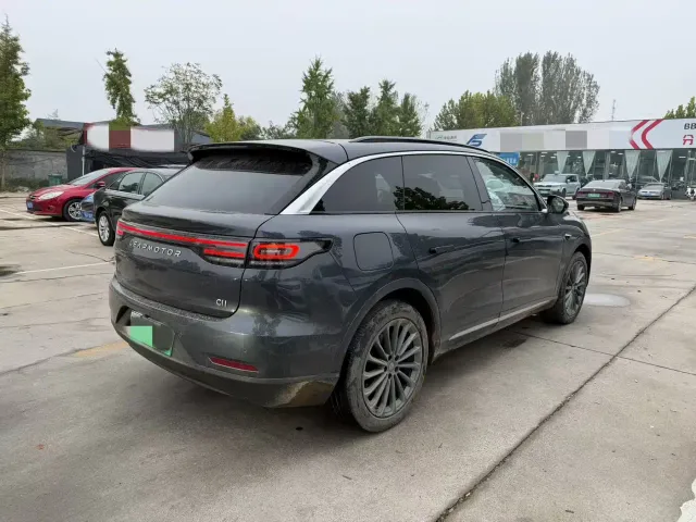 Leapmotor C11 — Фото автомобиля 9