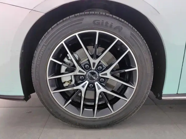 BYD Seal — Фото автомобиля 17