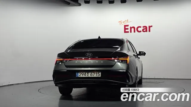 Hyundai Avante CN7 — Фото автомобиля 4