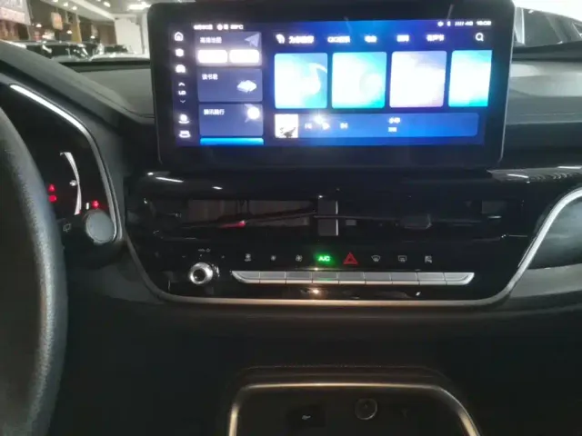 Haval H6 — Фото автомобиля 12