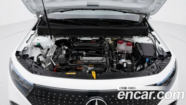 Mercedes-Benz EQB — Фото автомобиля 6