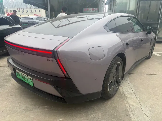 Xpeng P7 — Фото автомобиля 7