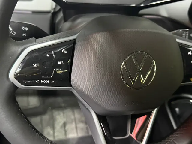 Volkswagen ID.3 — Фото автомобиля 22