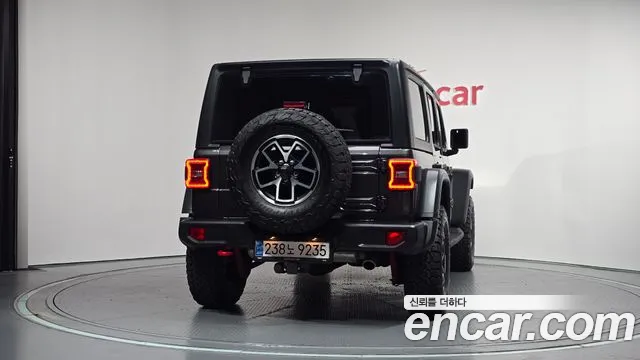 Jeep Wrangler — Фото автомобиля 4