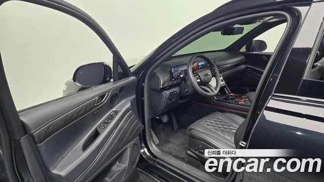 Genesis GV80 — Фото автомобиля 17
