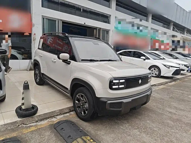 Baojun Yep Plus — Фото автомобиля 3