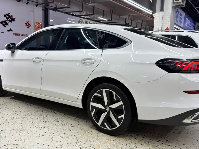 Volkswagen Lamando — Фото автомобиля 5