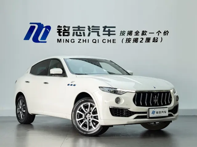 Maserati Levante — Фото автомобиля 3