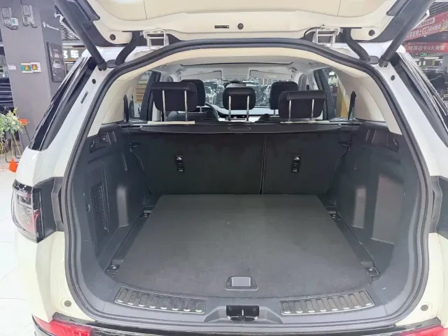 Land Rover Land Rover Discovery Sport PHEV 2022 Facelift P300e Plug-in Hybrid — Фото автомобиля 12