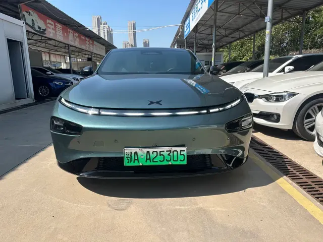 Xpeng P7 — Фото автомобиля 2