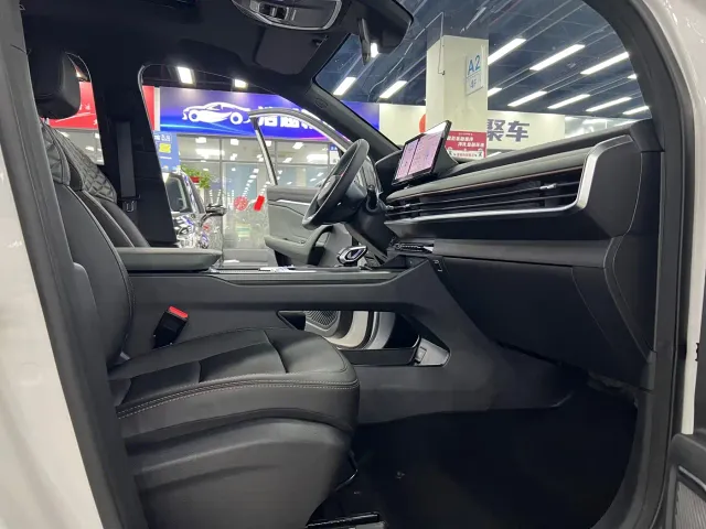 Geely Haoyue L — Фото автомобиля 6