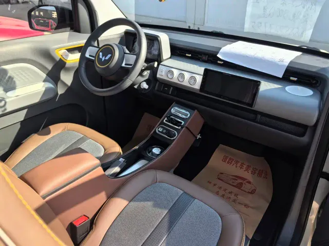 Wuling Hongguang Mini EV — Фото автомобиля 5