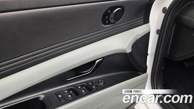 Hyundai Avante CN7 — Фото автомобиля 17