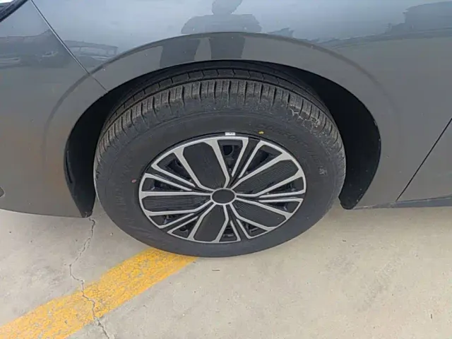 Geely Galaxy Stellar 6 — Фото автомобиля 22