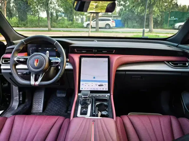 Hongqi H5 — Фото автомобиля 6
