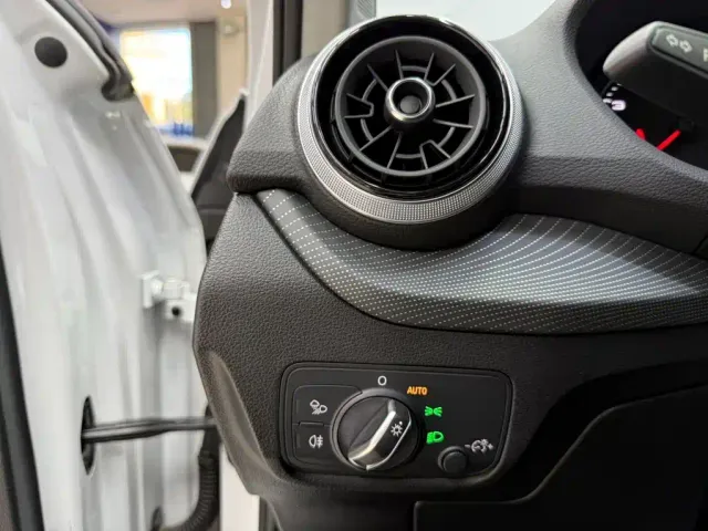 Audi Audi Q2L 2022 35 TFSI Fashion Dynamic — Фото автомобиля 9