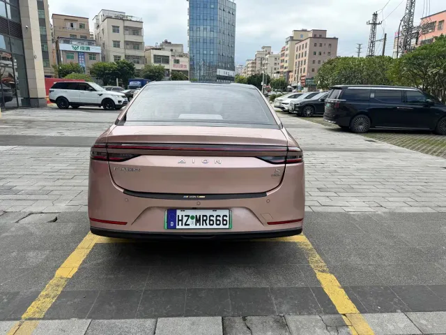 GAC Aion S Plus — Фото автомобиля 5