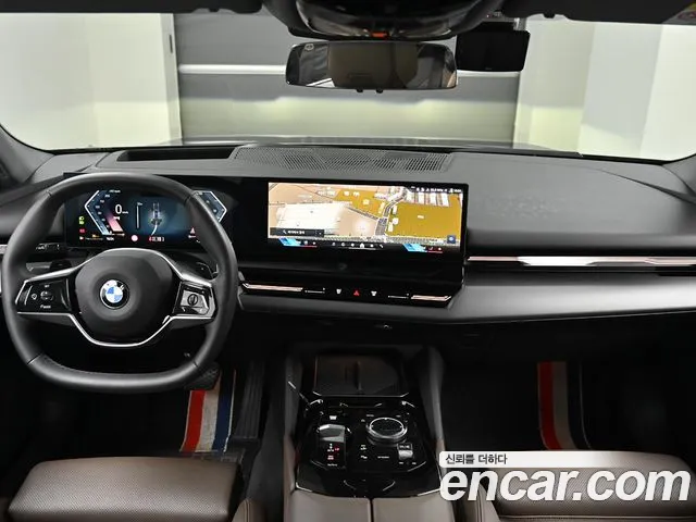 BMW 5-Series 5 серия (G60) — Фото автомобиля 6