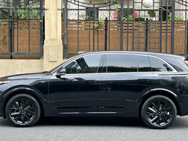 Li Auto Li Auto L7 2023 Pro — Фото автомобиля 3